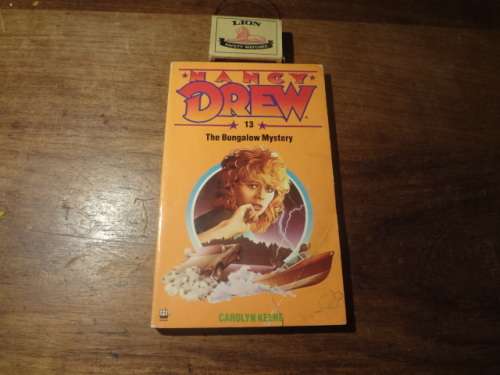 Nancy Drew - The Bungalow Mystery by Carolyn Keene (soft cover)