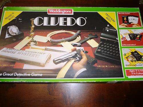 Boardgame - Waddingtons Cluedo in green box - complete