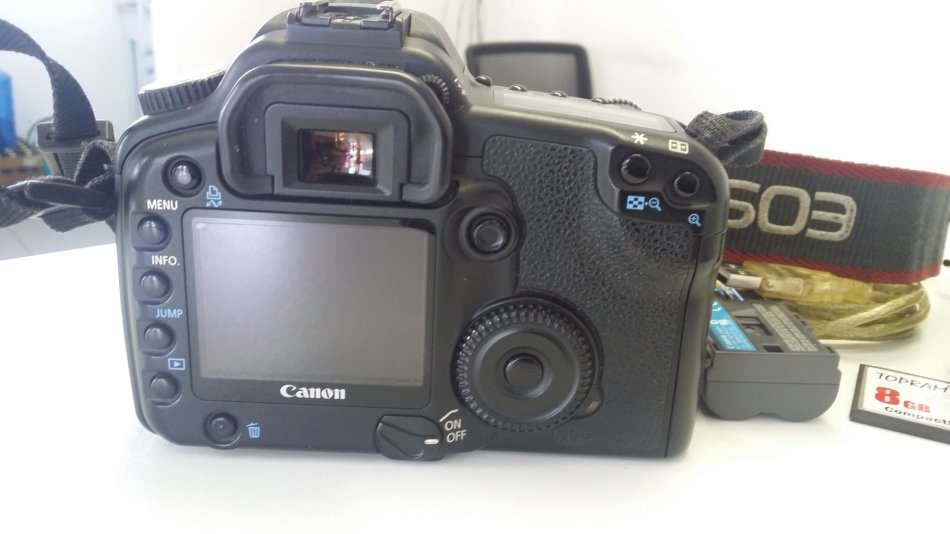 Canon EOS 30D Body Only