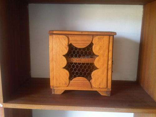 CUTE WOODEN EGG BOX...............CRAZY R1................................