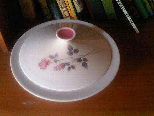 ROYAL DOULTON......PILLAR ROSE.......AWESOME COLLECTORS...