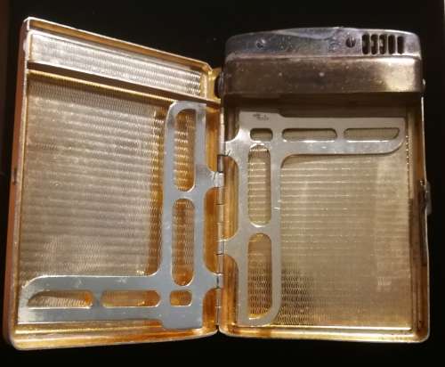 Vintage Van Hanks Cigarette Case and Lighter