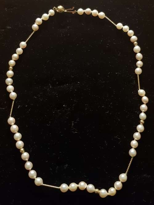 9ct Gold Clasp and Spacers Genuine Pearl Necklace