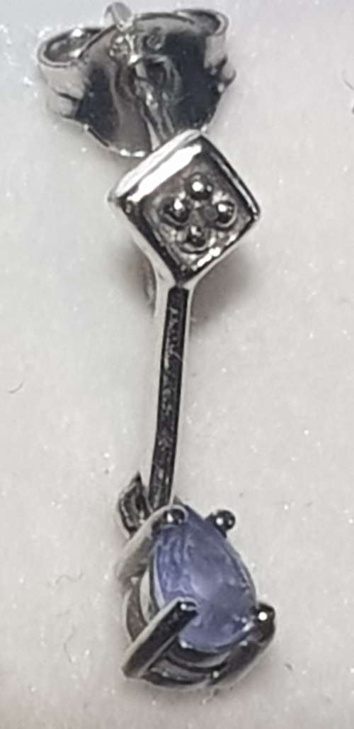 9ct White Gold Tanzanite Bar Drop Earrings