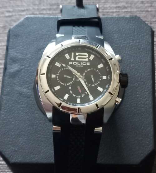 Police 12676j watch price outlet