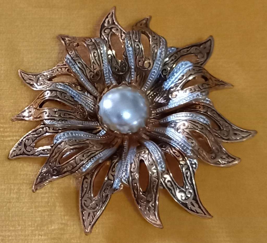 Vintage Spain Signed Gold Tone Sunburst Brooch