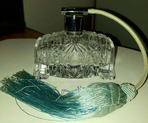 Collectible Crystal Cut Glass Perfume Bottle with Atomiser