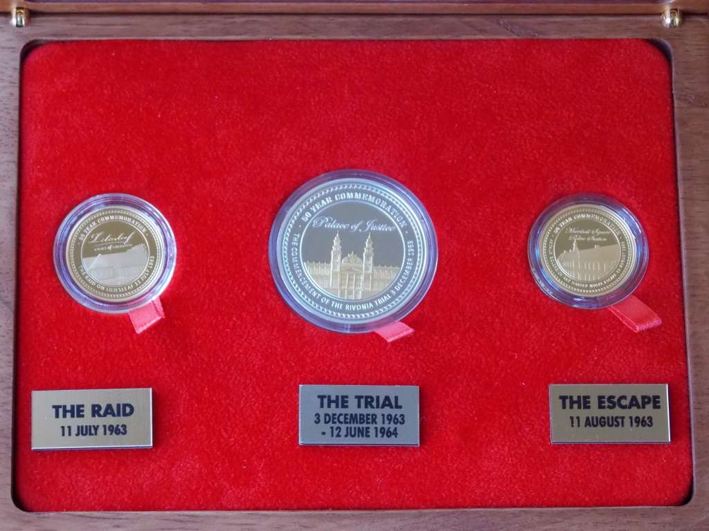 2012 MANDELA LILIESLEAF MEMORY AND LEGACY SET  2 x 1/4 Oz Gold plus 1 x 1oz Silver with certificates