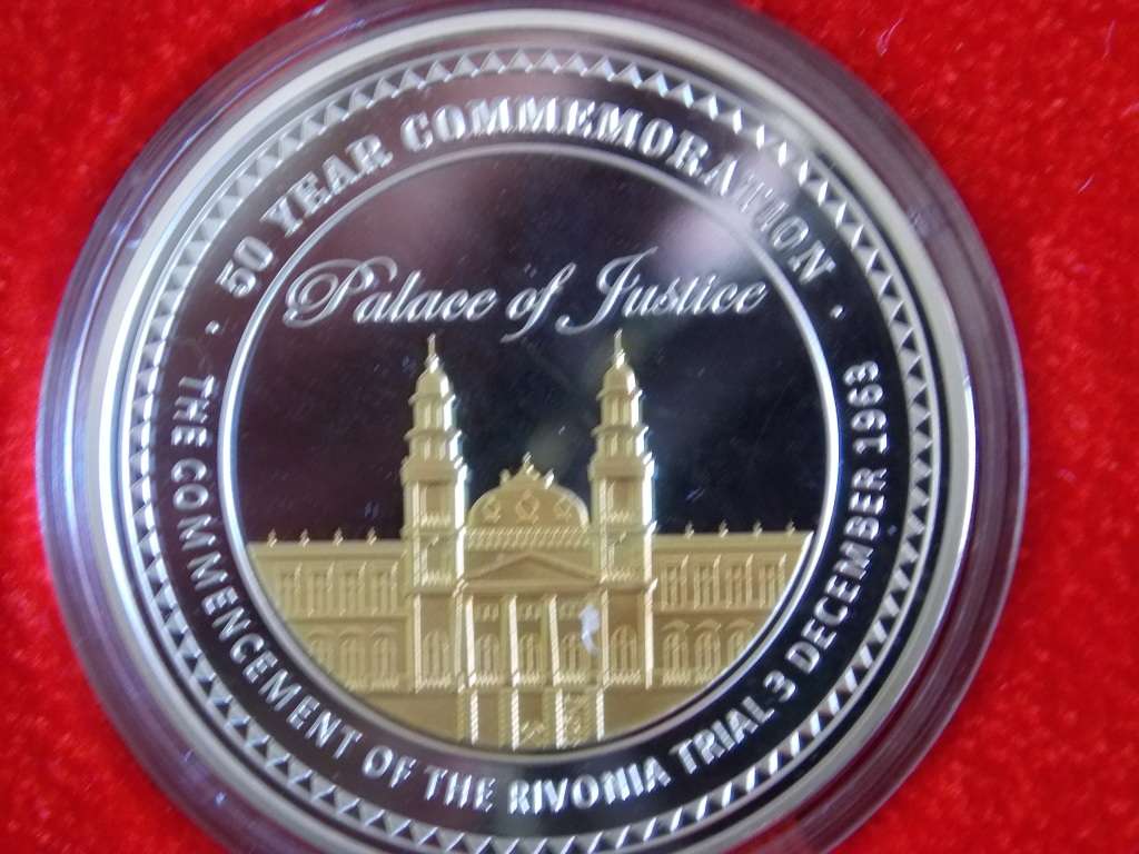 2012 MANDELA LILIESLEAF MEMORY AND LEGACY SET  2 x 1/4 Oz Gold plus 1 x 1oz Silver with certificates