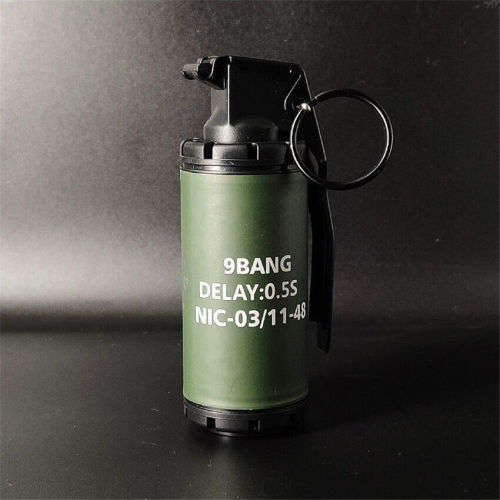 New Tactical Smoke Bomb Model Simulation smoke grenade for movie props Airsoft Paintball