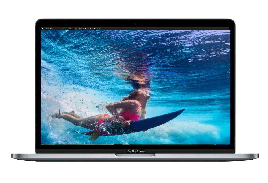 MACBOOK PRO 13" TOUCH BAR RETINA 2016 , CORE I5 , 8GB RAM , 256GB SSD,INTEL IRIS GRAPHICS 550