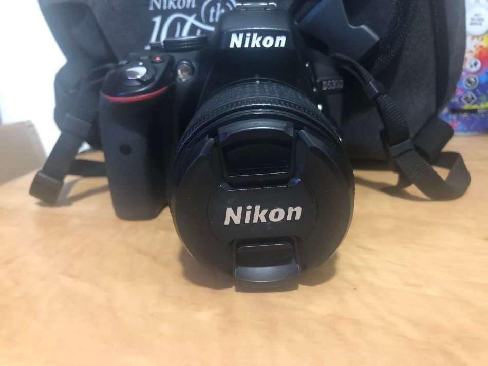 Nikon D5300 DSLR with AF-P 18-55mm DX VR Lens, Bag & 16GB Card IN NEW CONDITION