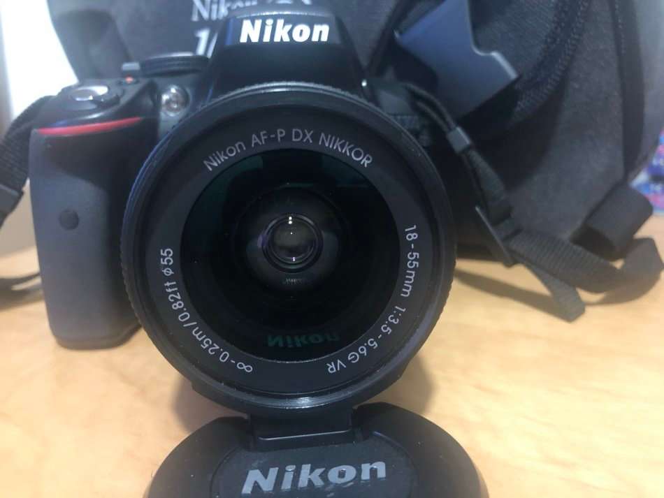 Nikon D5300 DSLR with AF-P 18-55mm DX VR Lens, Bag & 16GB Card IN NEW CONDITION