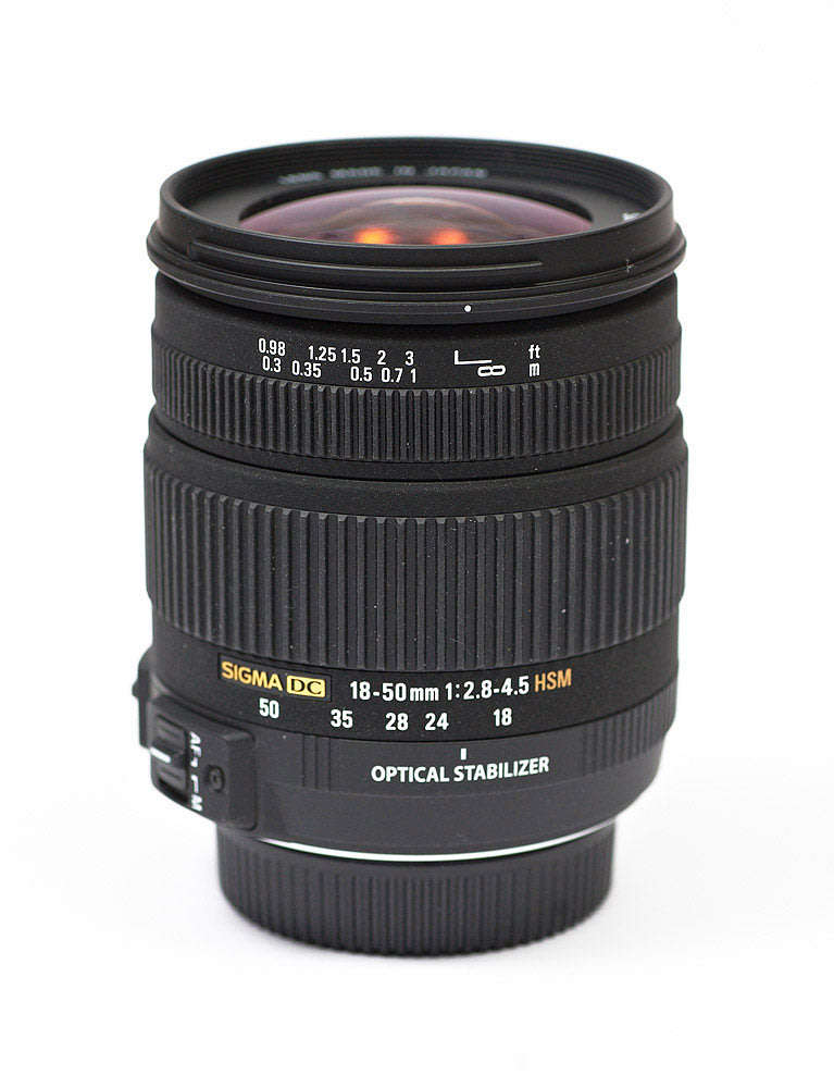 Sigma 18-50mm f/2.8-4.5 DC OS HSM Zoom For Canon D-SLRs IN EXCELLENT CONDITION