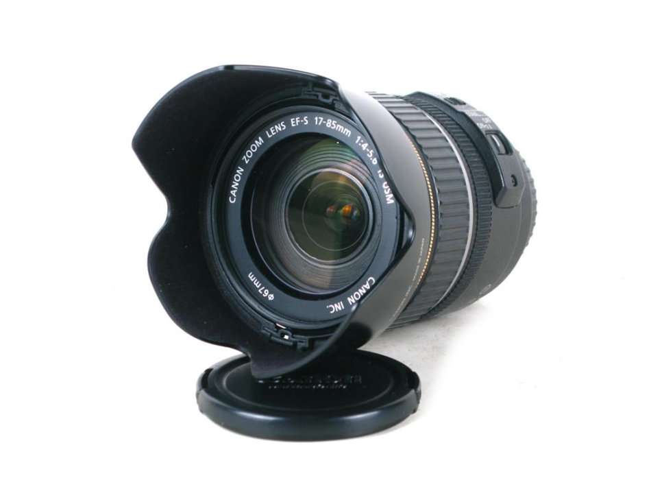Canon EF-S 17-85mm f/4-5.6 IS USM Lens IN EXCELLENT CONDITION