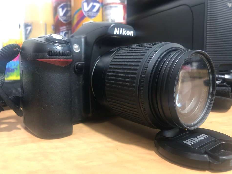Nikon D80 10.2MP DSLR with 55-200MM AF-S Zoom Lens , COMING WITH A BATTERY , CHARGER, VERY GOOD COND