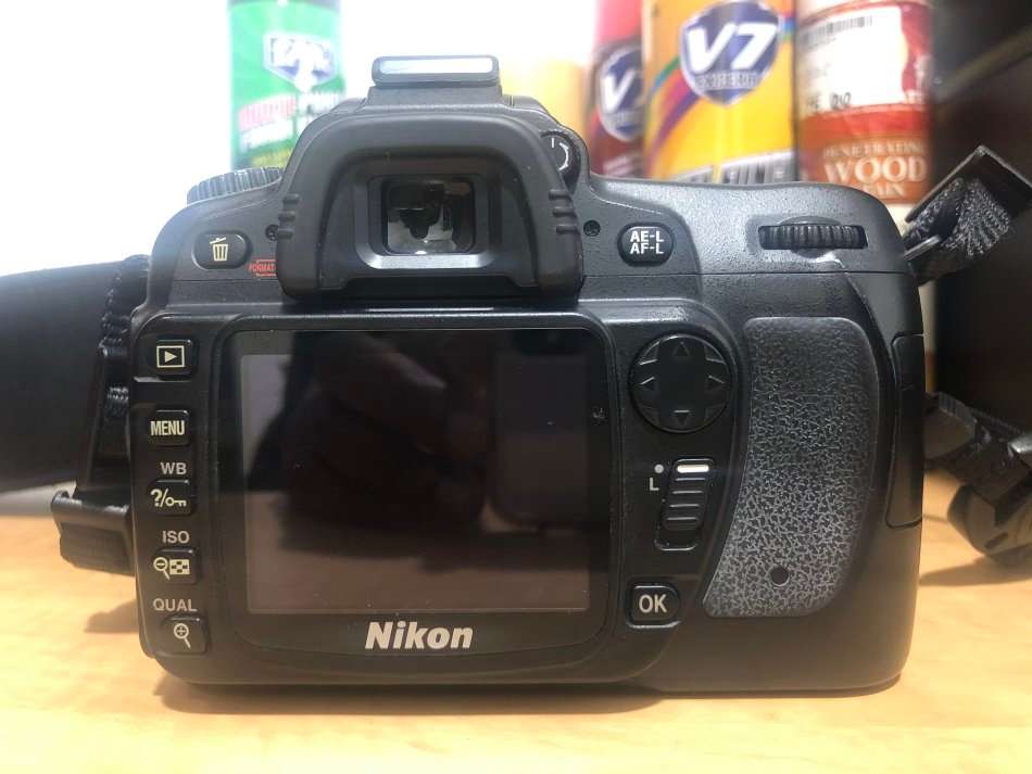 Nikon D80 10.2MP DSLR with 55-200MM AF-S Zoom Lens , COMING WITH A BATTERY , CHARGER, VERY GOOD COND