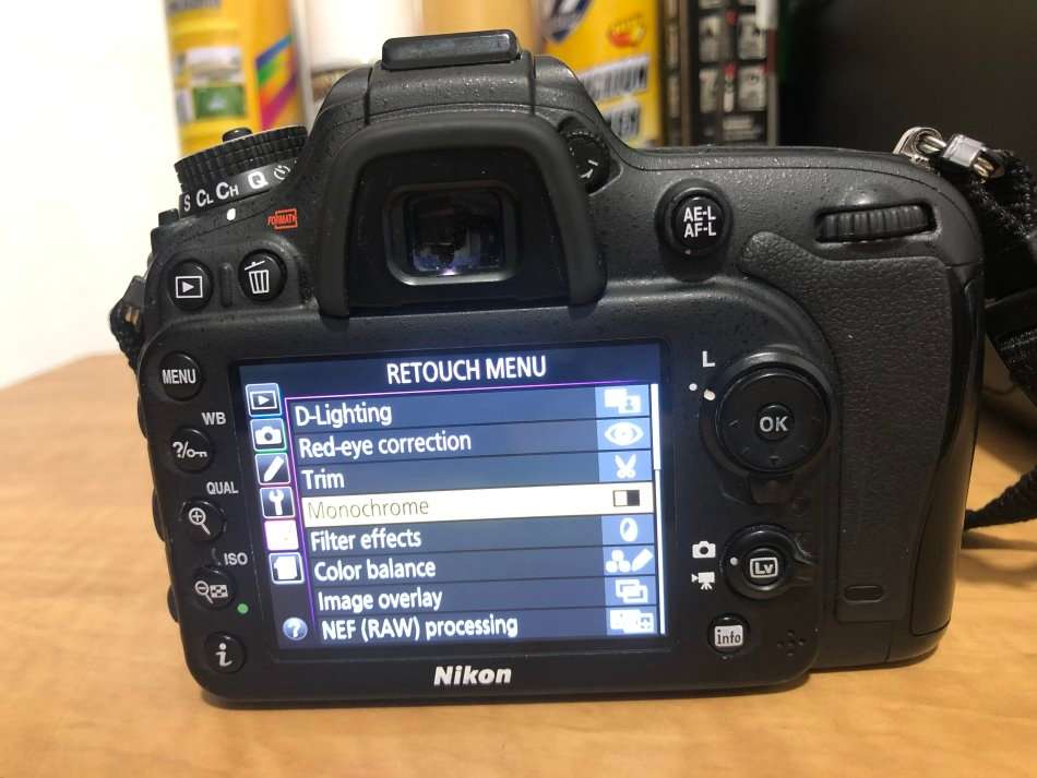 Nikon D7100 DSLR Camera , 24.1 MP DX-Format CMOS Sensor IN EXCELLENT CONDITION