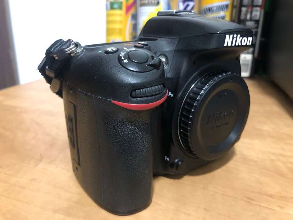 Nikon D7100 DSLR Camera , 24.1 MP DX-Format CMOS Sensor IN EXCELLENT CONDITION