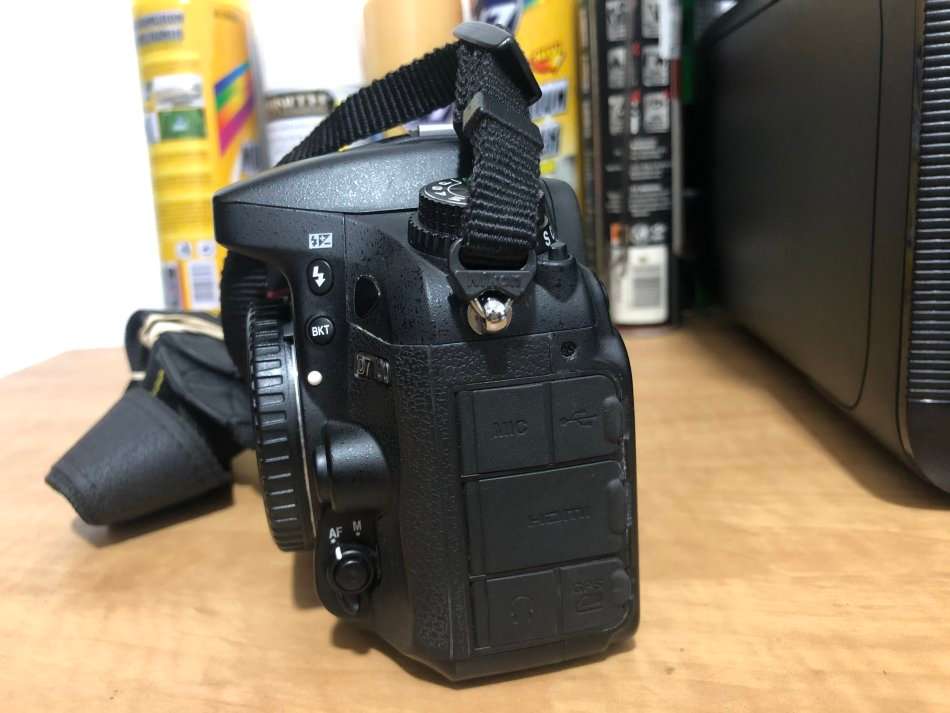 Nikon D7100 DSLR Camera , 24.1 MP DX-Format CMOS Sensor IN EXCELLENT CONDITION