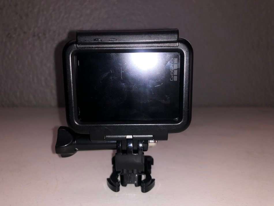 GOPRO HERO 5 WITH ACCESSORIES IN VERY GOOD CONDITION