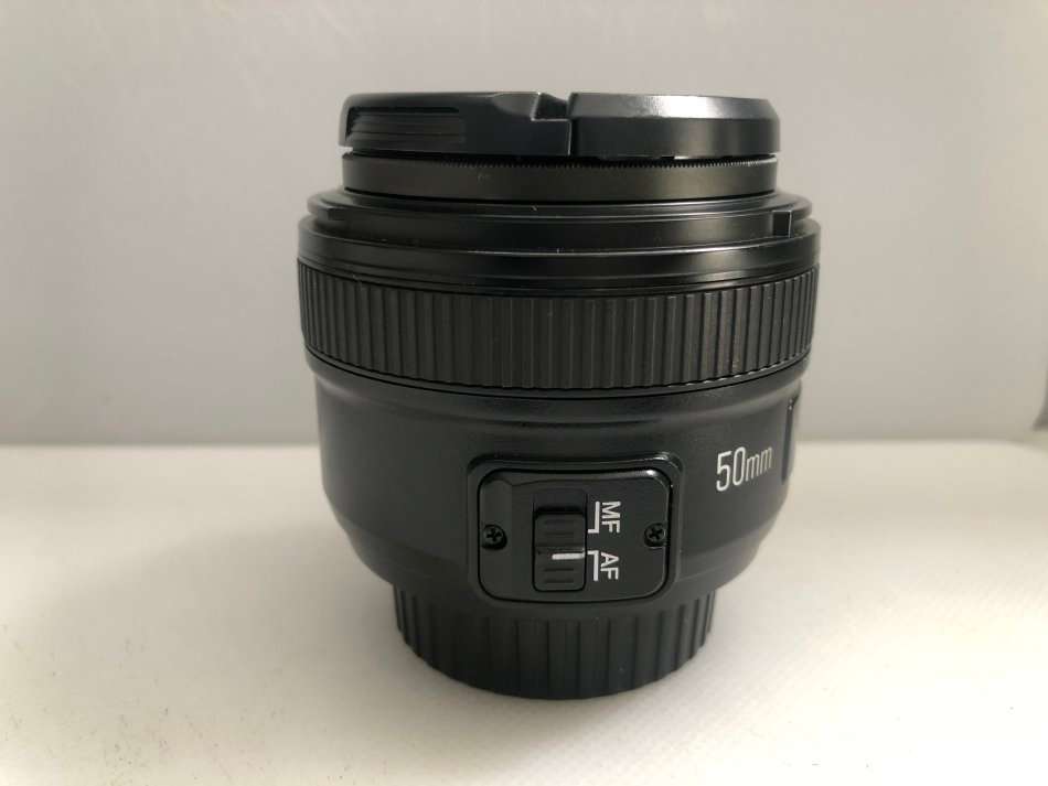 Yongnuo 50mm f/1.8 in NEW CONDITION COMING WITH BOX