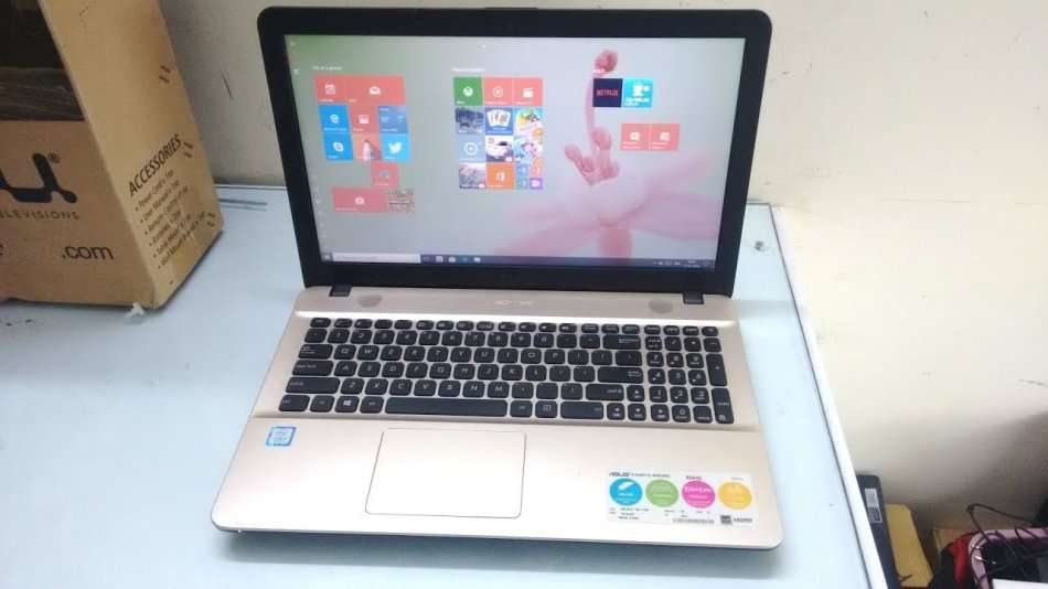 ASUS F541N , CELERON DUAL CORE , 4GB RAM , 500GB HDD , WEBCAM , VERY GOOD CONDITION