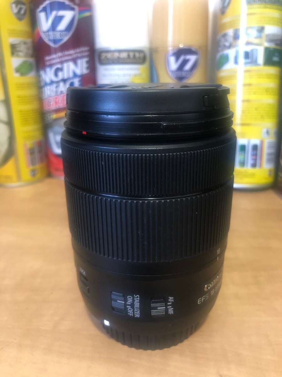 Canon EF-S 18-135mm f/3.5-5.6 IS Nano USM Lens IN EXCELLENT CONDITION