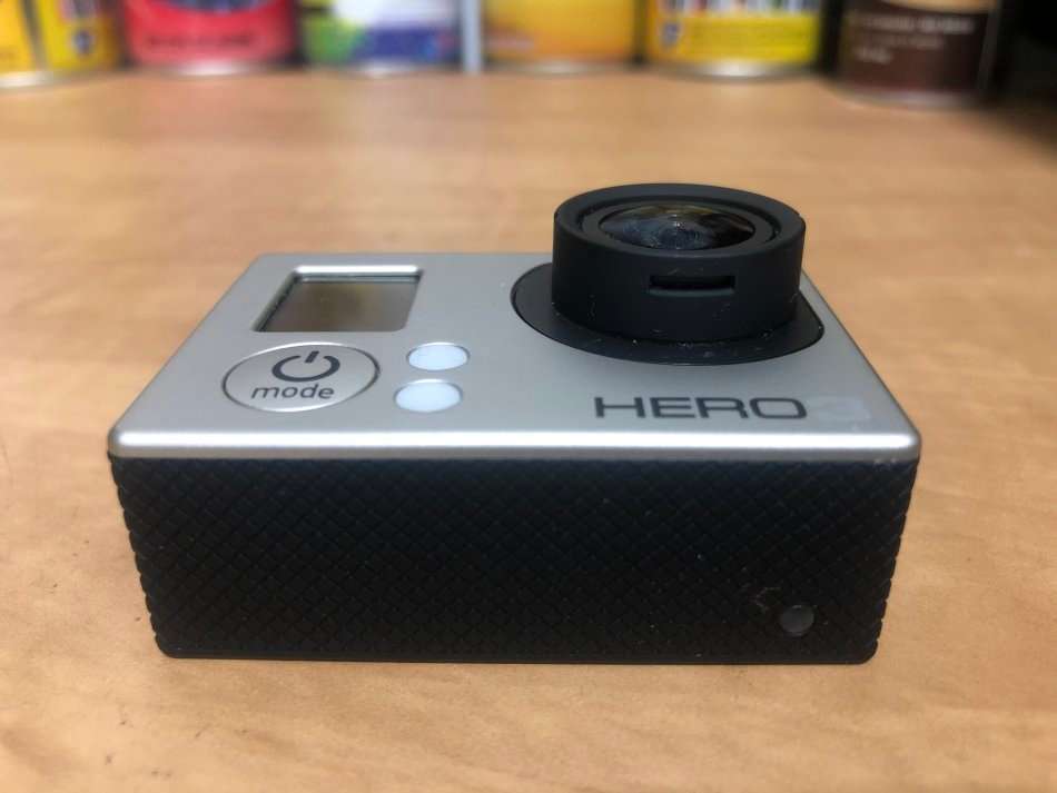 Gopro HERO 3 Silver Edition IN EXCELLENT CONDITION WITH HOUSING AND STAND
