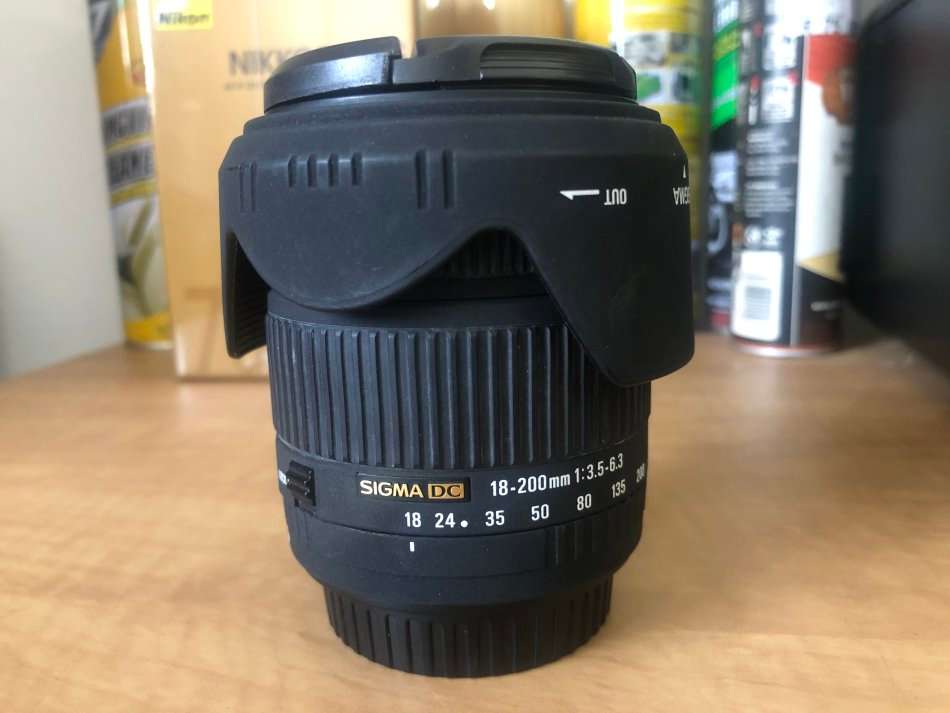 Sigma AF 18-200mm f/3.5-6.3 DC FOR CANON DSLR CAMERAS