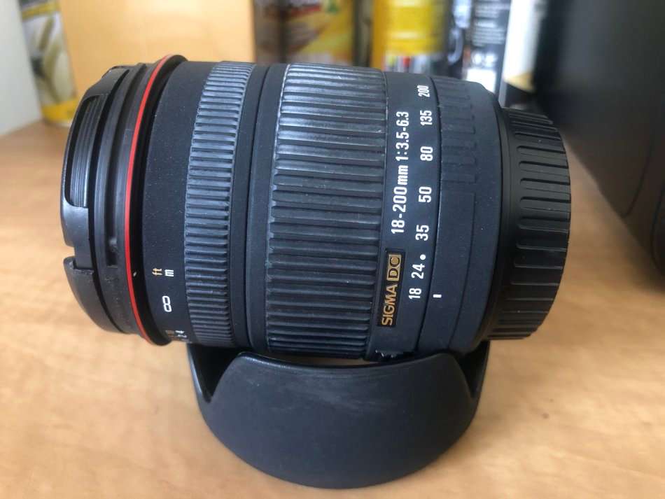 Sigma AF 18-200mm f/3.5-6.3 DC FOR CANON DSLR CAMERAS