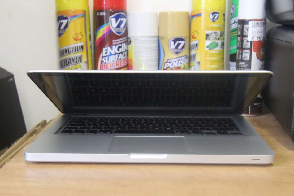 MACBOOK PRO 13 CORE I5 @2.50GHz,4GB RAM ,500GB HDD,INTEL HD GRAPHICS 4000, GOOD CONDITION