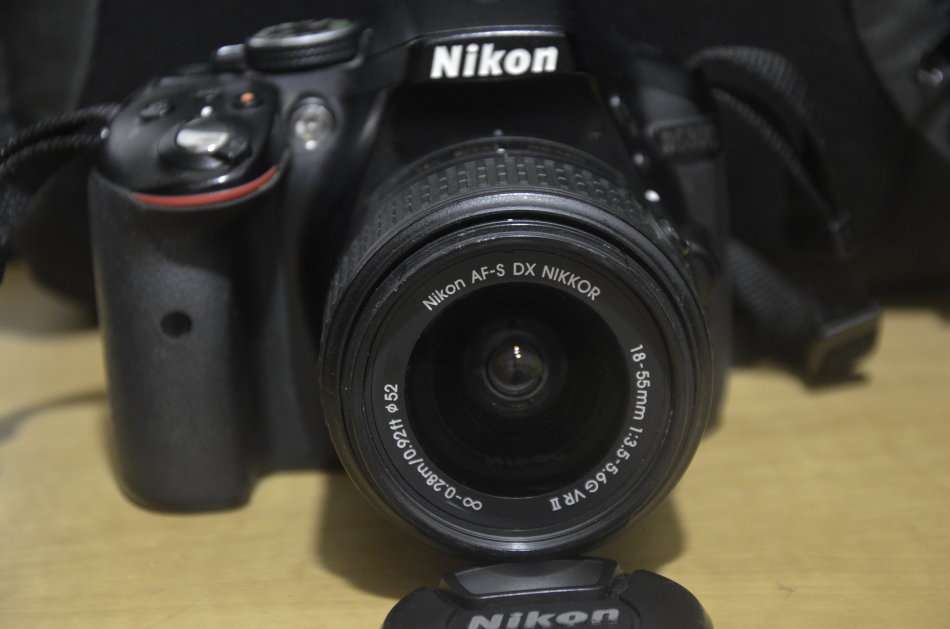 Nikon D5300 DSLR with AF-P 18-55mm DX VR II Lens, LOWEPRO Bag & 16GB Card