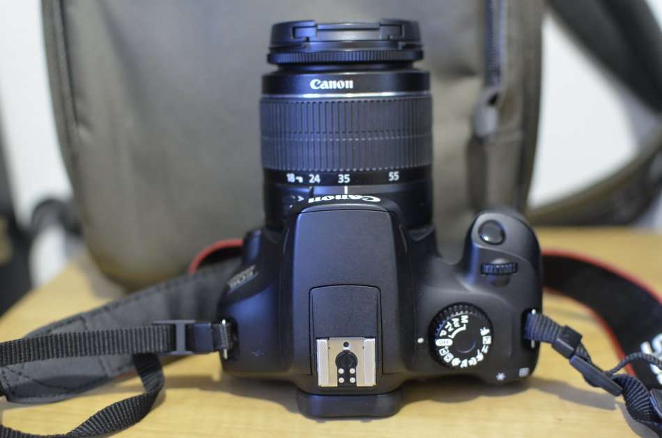 Canon EOS 4000D 18MP DSLR , FHD MOVIES, WIFI with EF-S 18-55mm WITH LOWEPRO CARRY BAG. NEW CONDITION