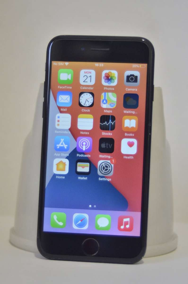 APPLE IPHONE 7 , 128GB BLACK IN VERY GOOD CONDITION