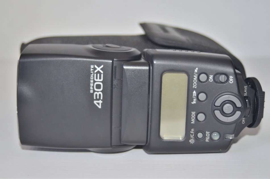 Canon 430EX Speedlite Flash for Canon EOS SLR Cameras