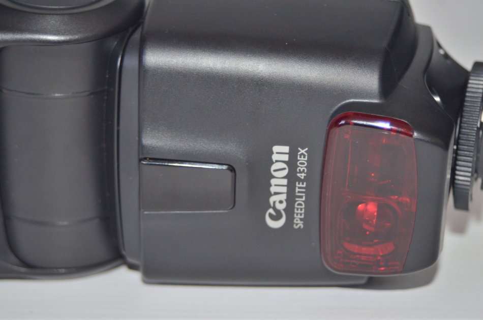 Canon 430EX Speedlite Flash for Canon EOS SLR Cameras