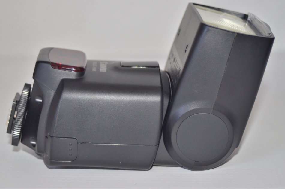 Canon 430EX Speedlite Flash for Canon EOS SLR Cameras