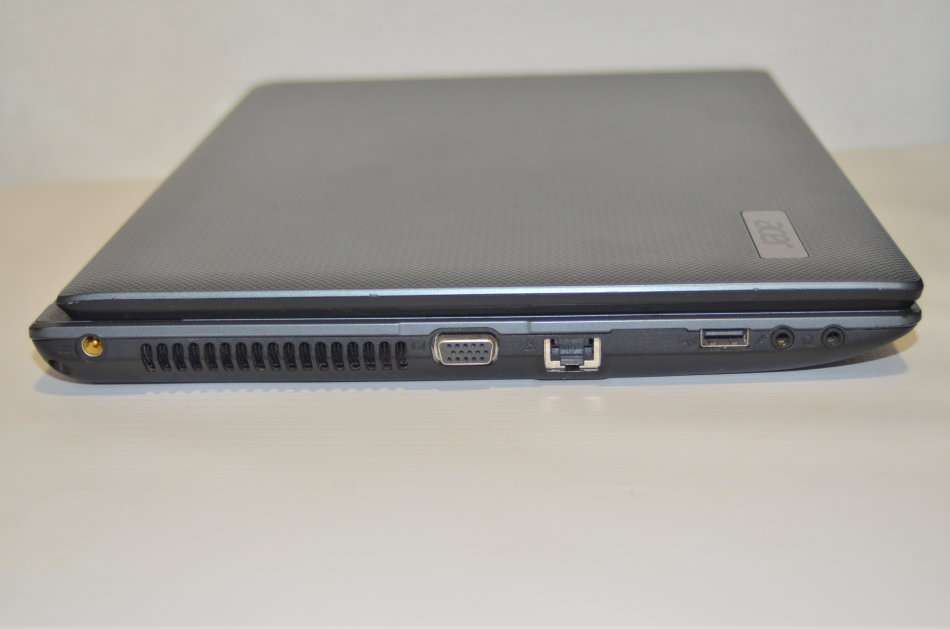 Acer Aspire 5733 15.6" CORE I5-560M @2.67GHz,6GB RAM,1TB HDD, INTEL HD GRAPHICS EXCELLENT CONDITION