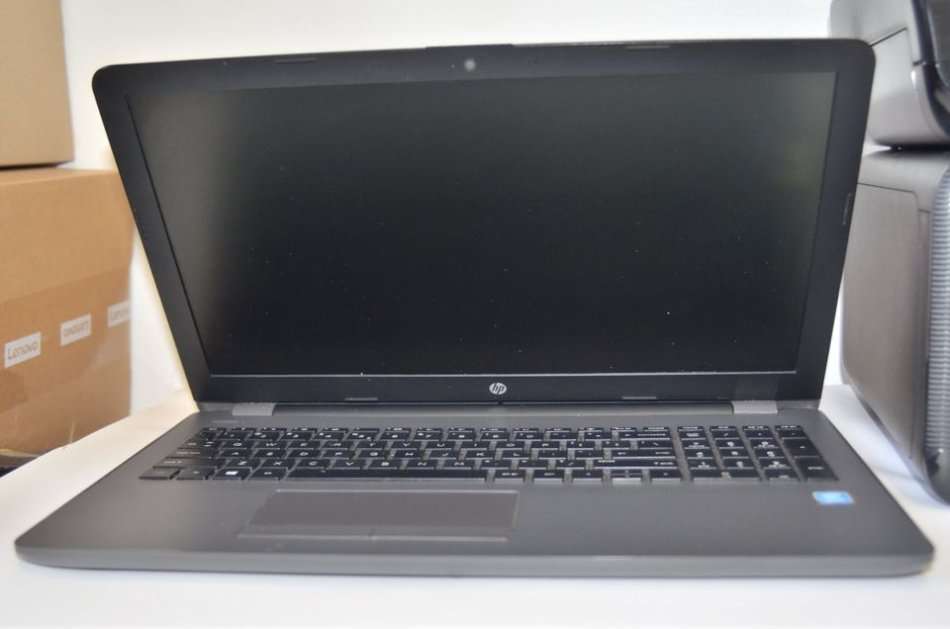 HP 250 G6 , INTEL CORE I5-7200U @2.50GHz, 8GB RAM, 500GB HDD IN VERY GOOD CONDITION