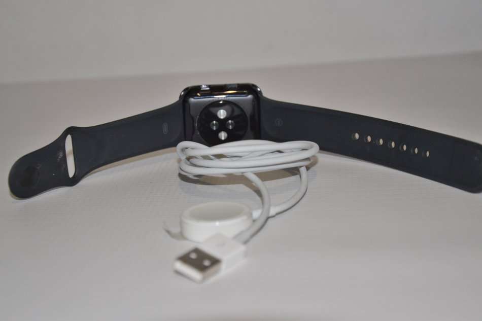 Apple Watch Series 3 GPS 38mm Space Grey Aluminium Case WITH PROTECTIVE CASE , NEW CONDITION