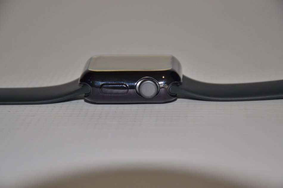 Apple Watch Series 3 GPS 38mm Space Grey Aluminium Case WITH PROTECTIVE CASE , NEW CONDITION