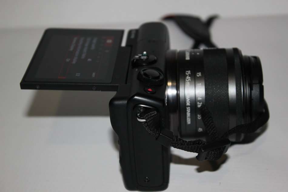 Canon EOS M100 Mirrorless Camera w/ 15-45mm Lens - Wi-Fi, Bluetooth, and NFC enabled