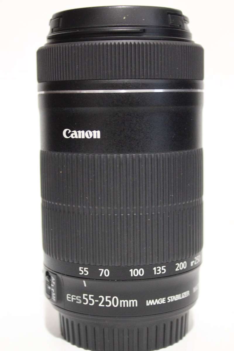 Canon EF-S 55-250mm f/4-5.6 IS STM Lens IN EXCELLENT CONDITION