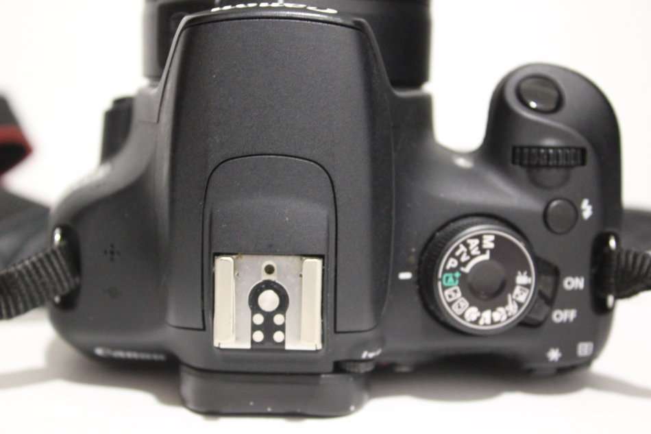 Canon EOS 1200D 18MP DSLR Camera , FULL HD MOVIES,18-55mm Lens,CANON SHOULDER BAG, NEW CONDITION