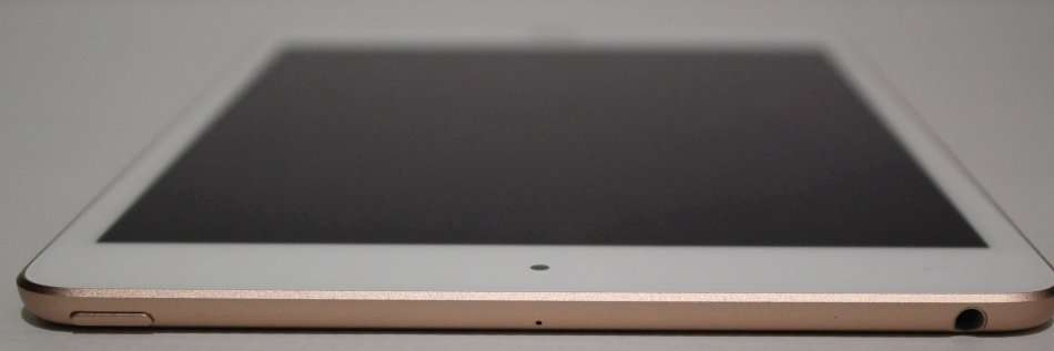 Apple iPad mini (5th Generation) with Wi-Fi - 64GB - Gold WITH APPLE PENCIL , NEW CONDITION