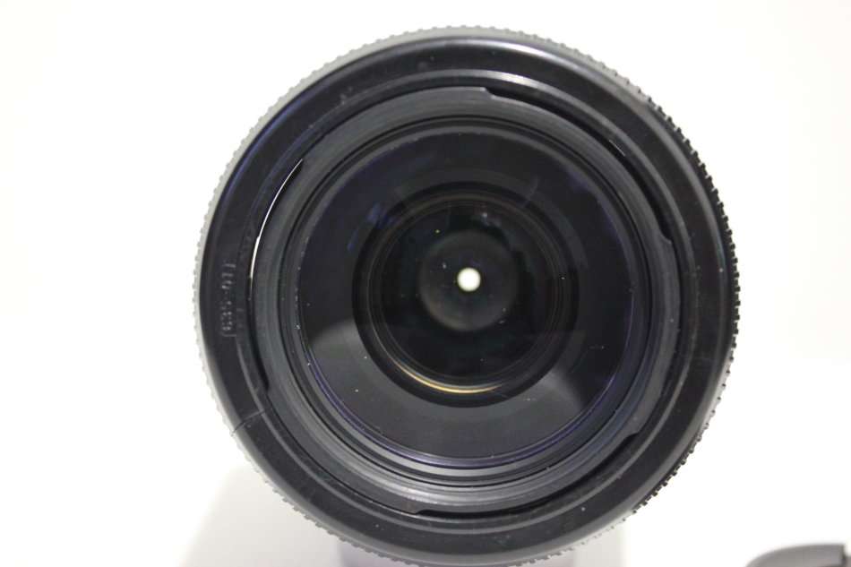 Sigma 70-300mm f/4-5.6 DG Macro Lens for NIKON  IN VERY GOOD CONDITION