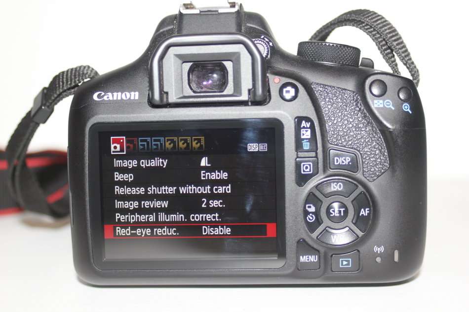 Canon EOS 1300D 18MP DSLR Camera FULL HD MOVIES with WIFI ,18-55MM III LENS , WITH CHARGER