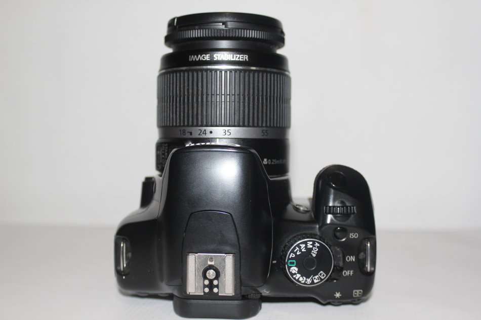 Canon EOS 450D WITH 18-55MM CANON ZOOM LENS ,  BATTERY CHARGER