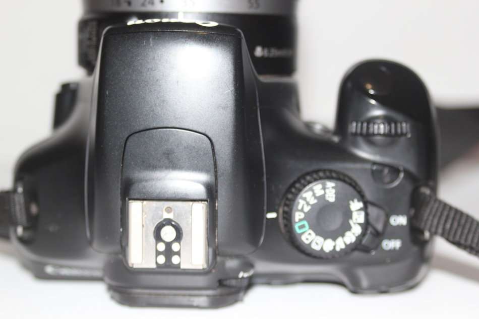 CANON EOS 1100D,12MP DSLR CAMERA WITH HD MOVIES, COMING WITH 18-55MM ZOOM LENS AND BAG